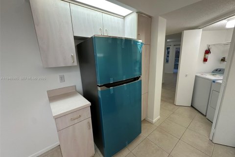 Condominio en alquiler en Homestead, Florida, 2 dormitorios, 107.77 m2 № 2002433 - foto 7