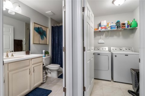 Townhouse in Fort Myers, Florida 4 bedrooms, 171.68 sq.m. № 2212708 - photo 20