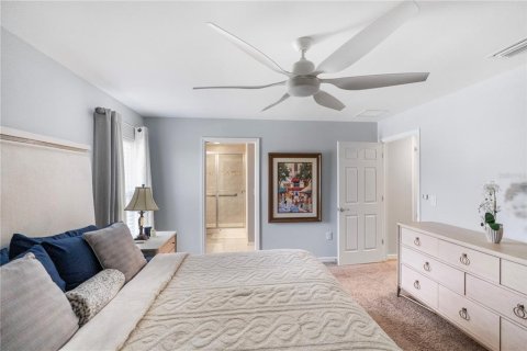 Townhouse in Fort Myers, Florida 4 bedrooms, 171.68 sq.m. № 2212708 - photo 13