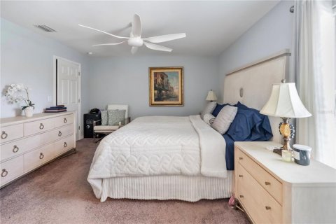 Townhouse in Fort Myers, Florida 4 bedrooms, 171.68 sq.m. № 2212708 - photo 9