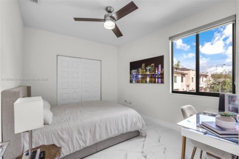 Touwnhouse à vendre à Doral, Floride: 4 chambres, 200.95 m2 № 1948520 - photo 20