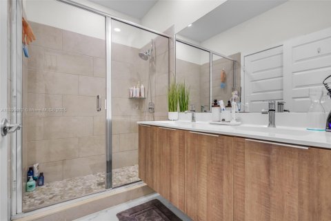 Touwnhouse à vendre à Doral, Floride: 4 chambres, 200.95 m2 № 1948520 - photo 28