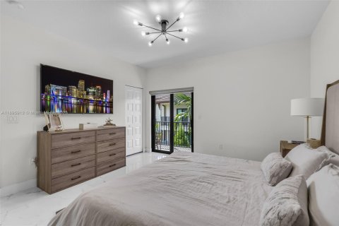 Touwnhouse à vendre à Doral, Floride: 4 chambres, 200.95 m2 № 1948520 - photo 23