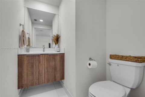 Touwnhouse à vendre à Doral, Floride: 4 chambres, 200.95 m2 № 1948520 - photo 14