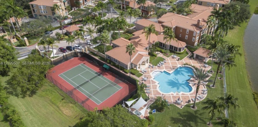 Condo à Wellington, Floride, 2 chambres  № 2086215