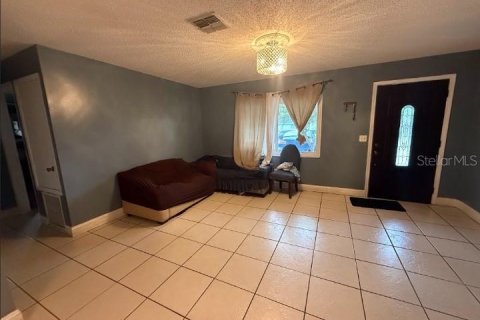 Villa ou maison à vendre à Sanford, Floride: 3 chambres, 168.15 m2 № 2213219 - photo 2