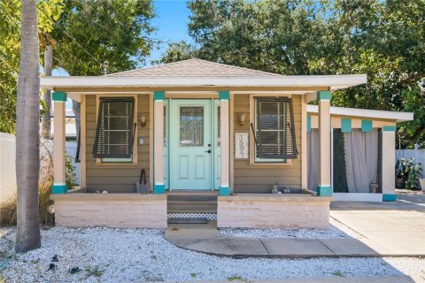 Villa ou maison à Indian Rocks Beach, Floride 1 chambre, 41.62 m2 № 2323280