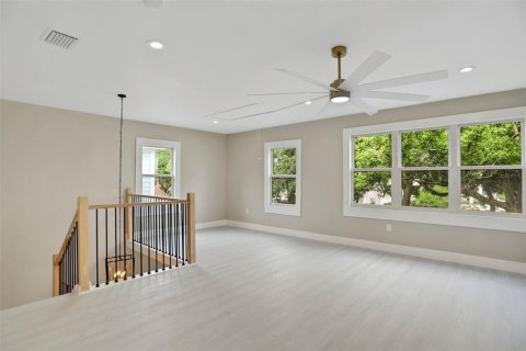 House in Lakeland, Florida 5 bedrooms, 259.1 sq.m. № 1913335 - photo 27