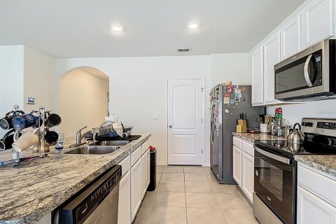 Villa ou maison à vendre à Lake Alfred, Floride: 3 chambres, 157 m2 № 2121939 - photo 4