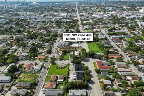 Commercial property in Miami, Florida № 1928629 - photo 3