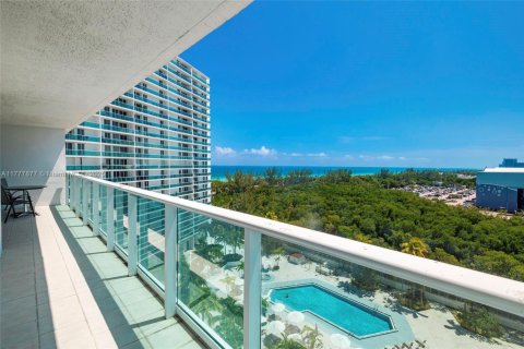 Condo in Sunny Isles Beach, Florida, 2 bedrooms  № 1711408 - photo 11