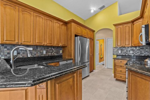 House in Tarpon Springs, Florida 4 bedrooms, 181.62 sq.m. № 1740729 - photo 19