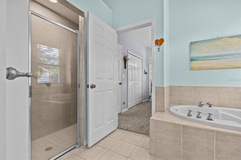 House in Tarpon Springs, Florida 4 bedrooms, 181.62 sq.m. № 1740729 - photo 25