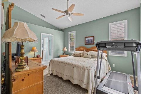 House in Tarpon Springs, Florida 4 bedrooms, 181.62 sq.m. № 1740729 - photo 28
