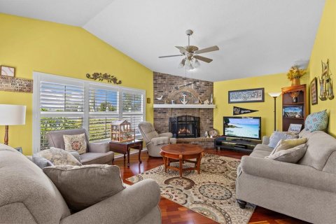 House in Tarpon Springs, Florida 4 bedrooms, 181.62 sq.m. № 1740729 - photo 14