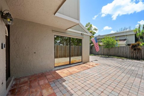 Touwnhouse à vendre à Plantation, Floride: 2 chambres, 116.96 m2 № 2146699 - photo 3