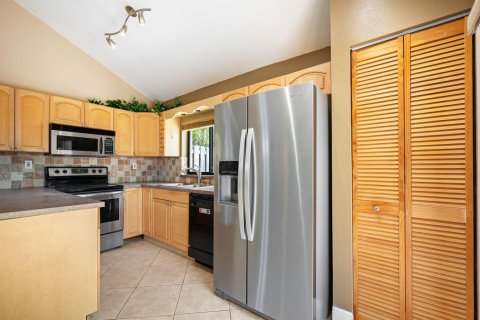 Touwnhouse à vendre à Plantation, Floride: 2 chambres, 116.96 m2 № 2146699 - photo 10