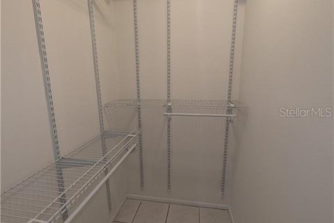Condo in Cape Coral, Florida, 2 bedrooms  № 2142563 - photo 12
