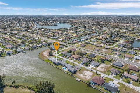 Condo in Cape Coral, Florida, 2 bedrooms  № 2142563 - photo 23