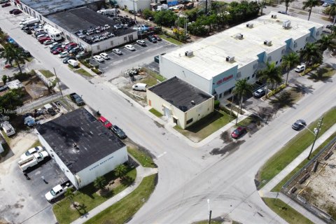 Commercial property in Homestead, Florida № 1691942 - photo 27
