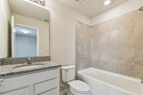 House in Wesley Chapel, Florida 5 bedrooms, 268.86 sq.m. № 2259475 - photo 17