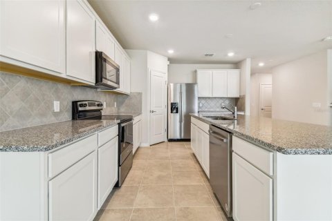 House in Wesley Chapel, Florida 5 bedrooms, 268.86 sq.m. № 2259475 - photo 6
