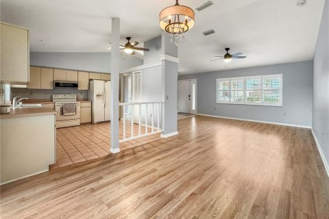 Casa en venta en Spring Hill, Florida, 3 dormitorios, 138.98 m2 № 1520877 - foto 4