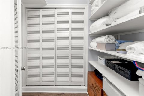 Copropriété à louer à Miami Beach, Floride: 49.8 m2 № 2068069 - photo 10