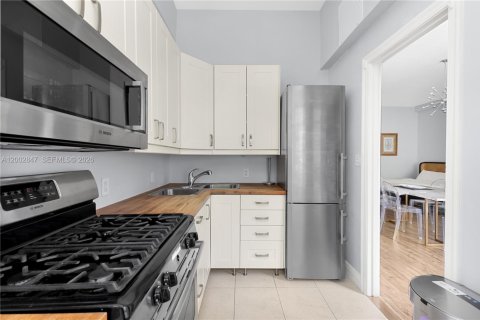 Copropriété à louer à Miami Beach, Floride: 49.8 m2 № 2068069 - photo 9