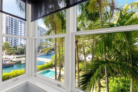 Copropriété à louer à Miami Beach, Floride: 49.8 m2 № 2068069 - photo 4