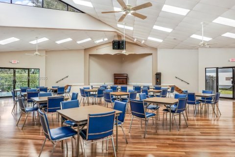 Copropriété à vendre à Tamarac, Floride: 2 chambres, 99.87 m2 № 1985980 - photo 29