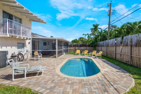 House in West Palm Beach, Florida 3 bedrooms, 157.93 sq.m. № 2169483 - photo 23