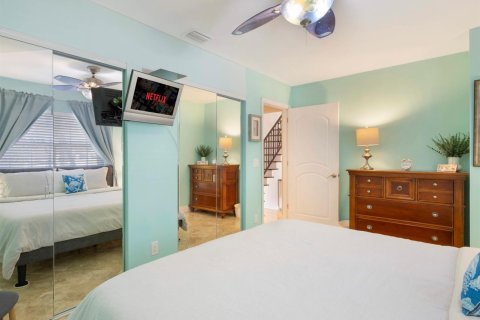 House in West Palm Beach, Florida 3 bedrooms, 157.93 sq.m. № 2169483 - photo 16