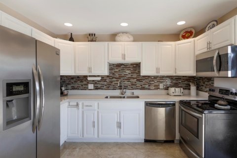 House in West Palm Beach, Florida 3 bedrooms, 157.93 sq.m. № 2169483 - photo 7