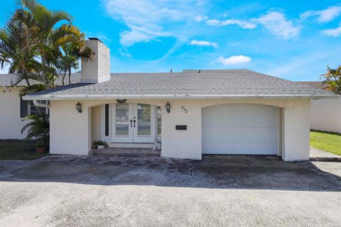 House in West Palm Beach, Florida 3 bedrooms, 157.93 sq.m. № 2169483 - photo 30