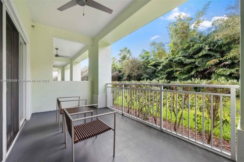 Condominio en venta en Doral, Florida, 1 dormitorio, 65.5 m2 № 2023071 - foto 3