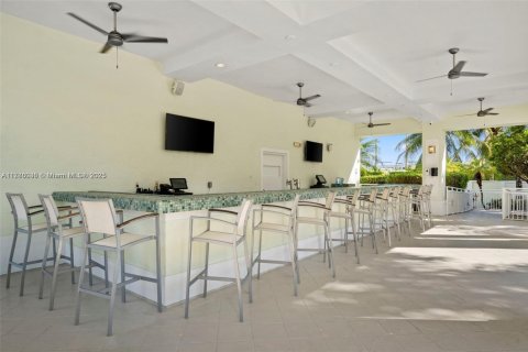 Condominio en venta en Doral, Florida, 1 dormitorio, 65.5 m2 № 2023071 - foto 14