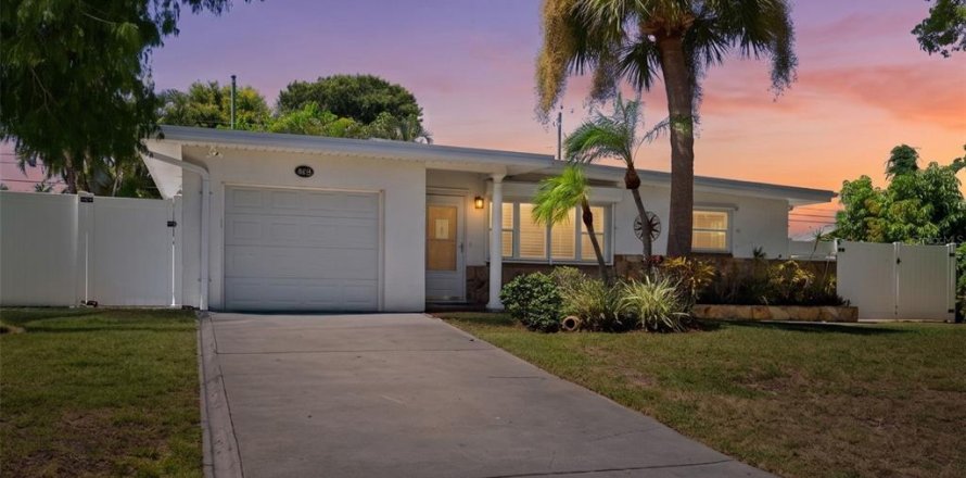 Casa en Largo, Florida 3 dormitorios, 137.03 m2 № 2152097