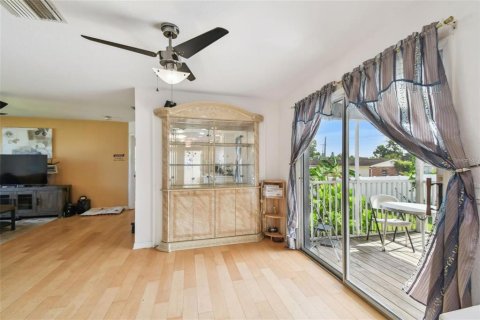 House in Oldsmar, Florida 3 bedrooms, 154.22 sq.m. № 2157208 - photo 28