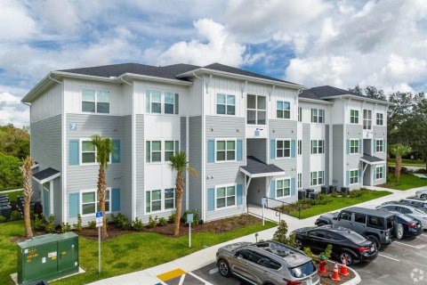 Appartement à louer à Wesley Chapel, Floride: 2 chambres, 101.08 m2 № 1555217 - photo 1