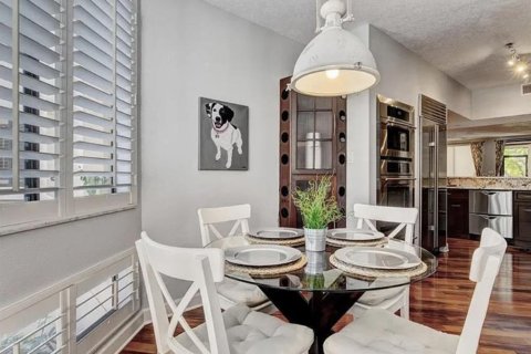 Adosado en venta en Longboat Key, Florida, 2 dormitorios, 242.1 m2 № 1916625 - foto 15