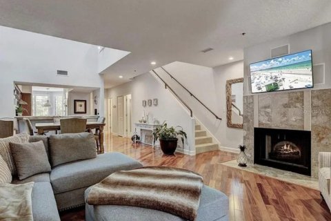 Adosado en venta en Longboat Key, Florida, 2 dormitorios, 242.1 m2 № 1916625 - foto 9