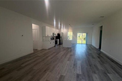 Villa ou maison à louer à Ocala, Floride: 4 chambres, 166.48 m2 № 2413796 - photo 3