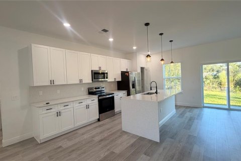Villa ou maison à louer à Ocala, Floride: 4 chambres, 166.48 m2 № 2413796 - photo 6