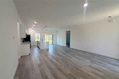 Villa ou maison à louer à Ocala, Floride: 4 chambres, 166.48 m2 № 2413796 - photo 4