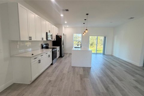 Villa ou maison à louer à Ocala, Floride: 4 chambres, 166.48 m2 № 2413796 - photo 5