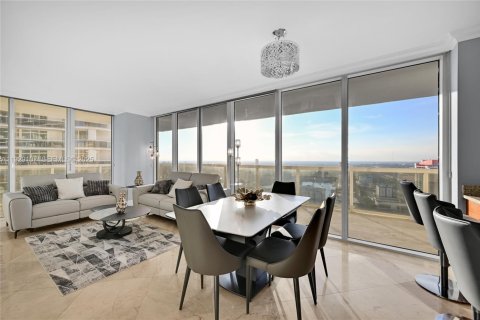 Condo in Hallandale Beach, Florida, 2 bedrooms  № 2052762 - photo 3