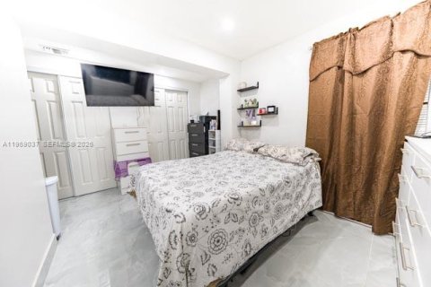 Casa en venta en Miami Gardens, Florida, 3 dormitorios, 147.25 m2 № 2031878 - foto 28