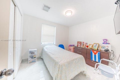 Casa en venta en Miami Gardens, Florida, 3 dormitorios, 147.25 m2 № 2031878 - foto 30