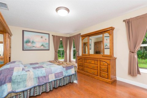 House in Tampa, Florida 4 bedrooms, 290.04 sq.m. № 1829324 - photo 27